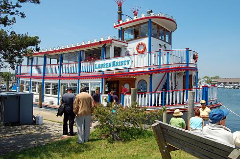 tour boat