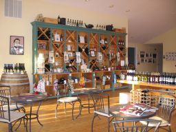 The tasting room at Laurel Lake Vineyards