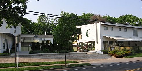 Greenporter Hotel