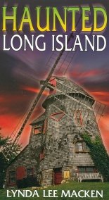 Cover of Haunted Long Island by Lynda Lee Macken