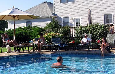 Cooling my toes in the pool